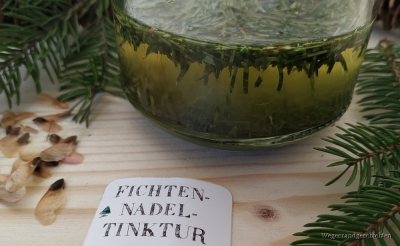http://www.seifengeschichten.at/data/image/thumpnail/image.php?image=131/seifengeschichten_fichtennadeltinktur_article_2672_1.jpg&width=400